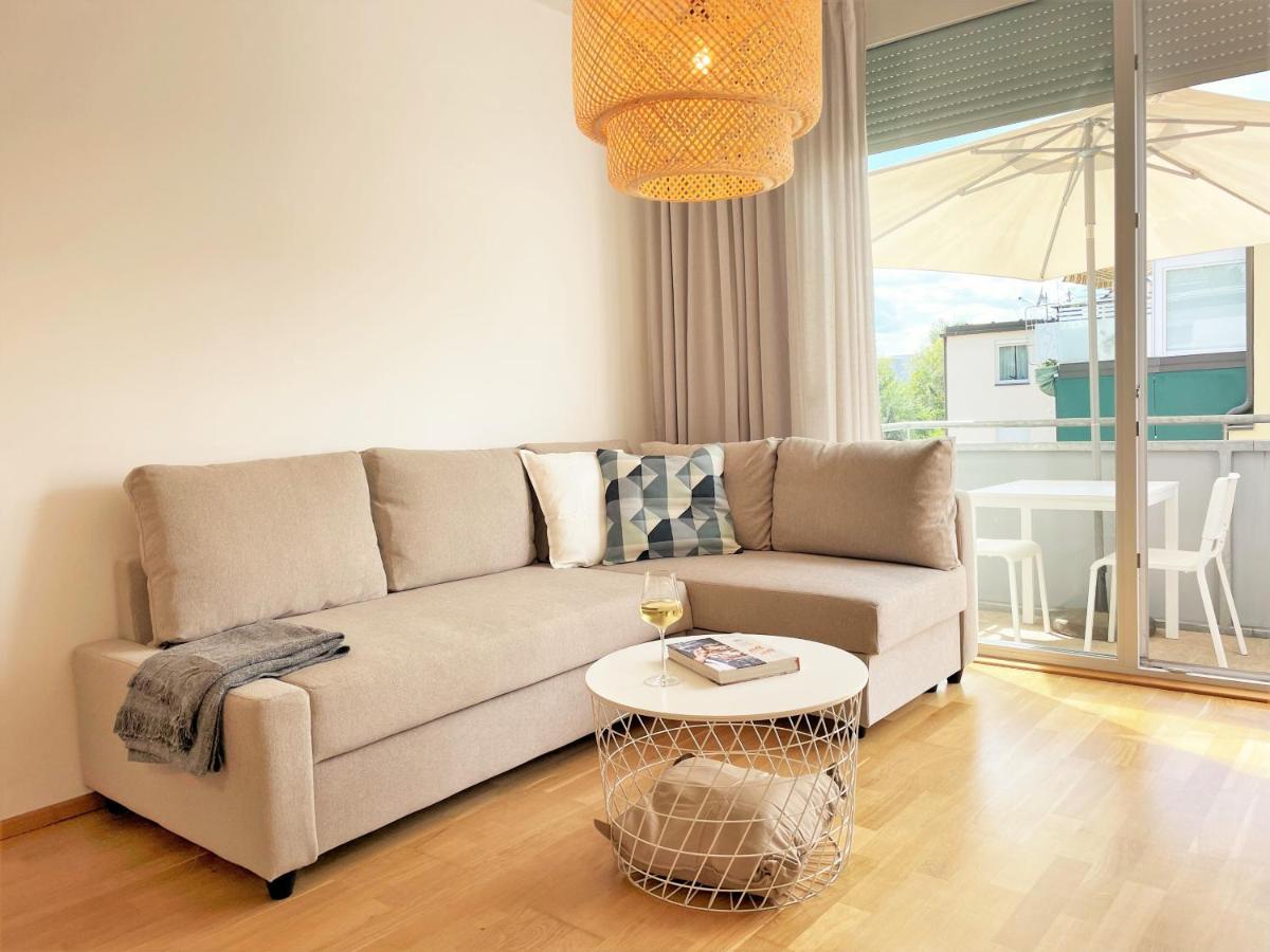 Holiday Suites Sankt Martin Klagenfurt am Woerthersee Exterior photo